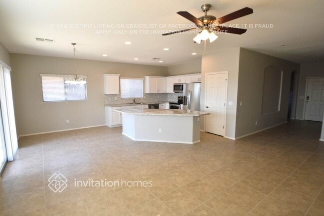 Building Photo - 3624 S 94th Ln