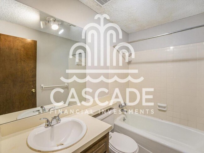 Foto del edificio - 10121 E 67th St