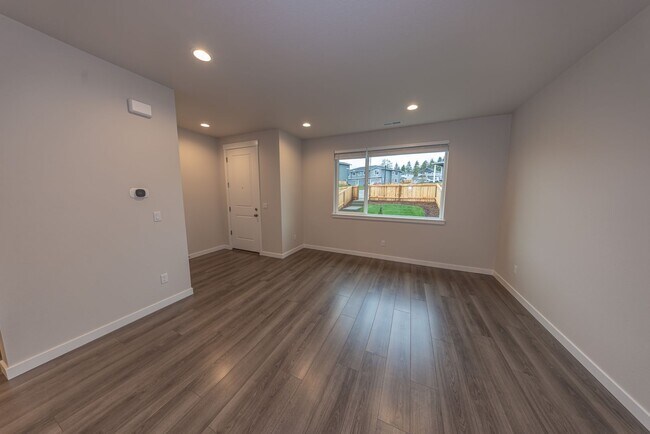 Foto del edificio - Brand New! - 3 Bedroom Townhome in Vancouver WA