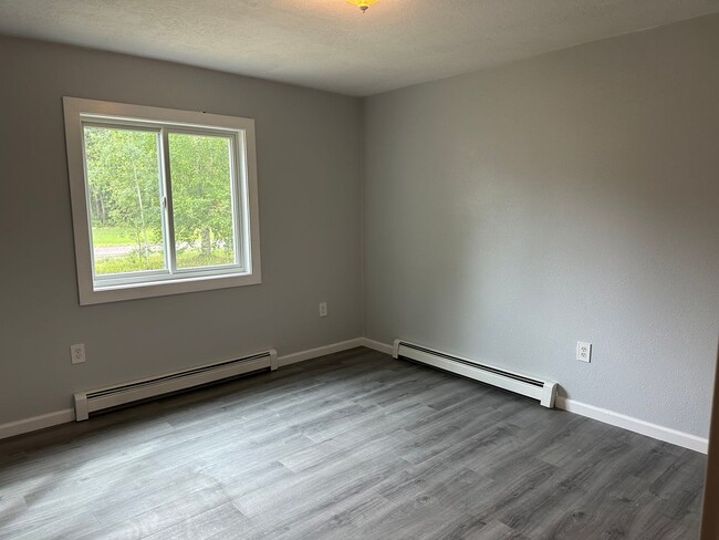 Building Photo - 2 Bed/ 2 Bath Single Family Home With a Garage in NP