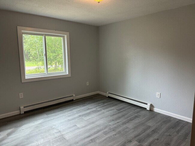 Foto del edificio - 2 Bed/ 2 Bath Single Family Home With a Garage in NP