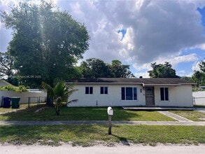 Building Photo - 20780 NW 37th Ct