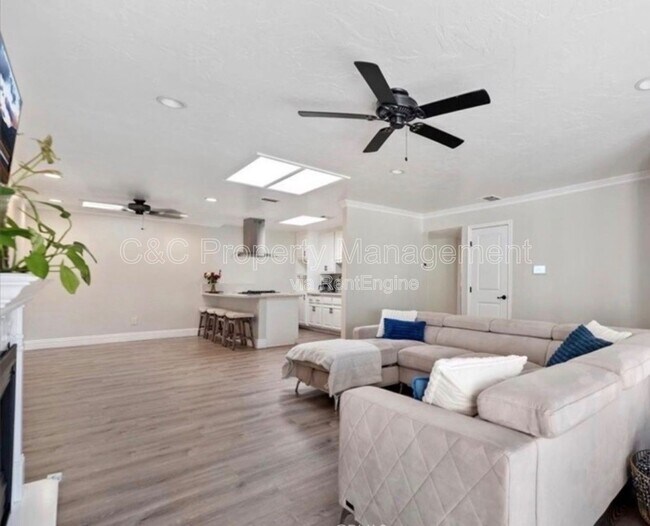 Foto del edificio - 2764 Tropicana Dr