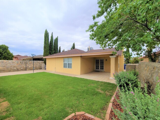 Foto del edificio - 12034 Village Gate Dr