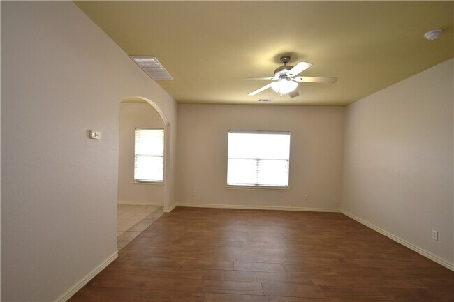 Foto del edificio - 5005 SW Fieldstone Blvd