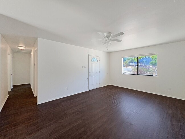 Building Photo - Spacious 4-Bedroom Retreat in the Heart of...