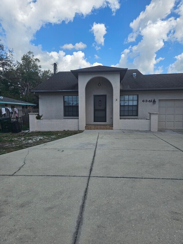 Photo - 6391 Gateway Ave (Sarasota, FL)