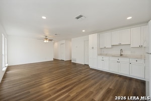 Building Photo - 5611 Green Manor Dr