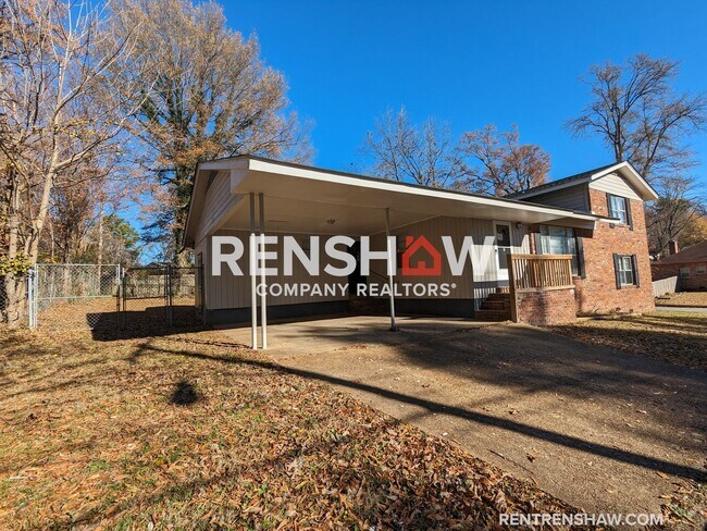 Building Photo - 4482 Yale - Prominent Corner Property - No...