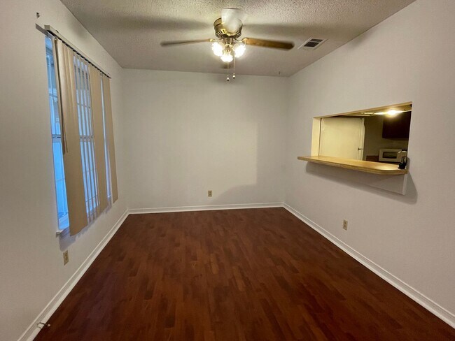 Building Photo - Condo Living May Be Right For You