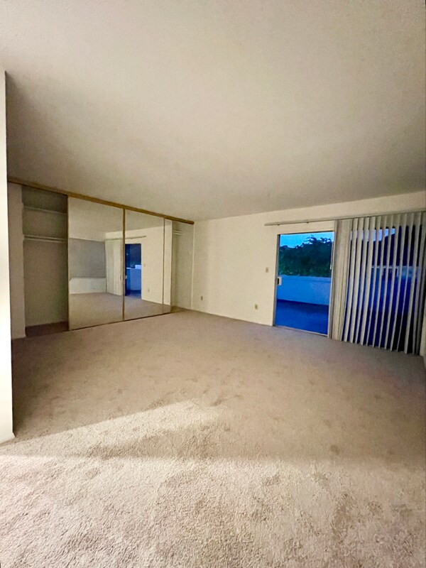 Foto del edificio - 10335 Larwin Ave