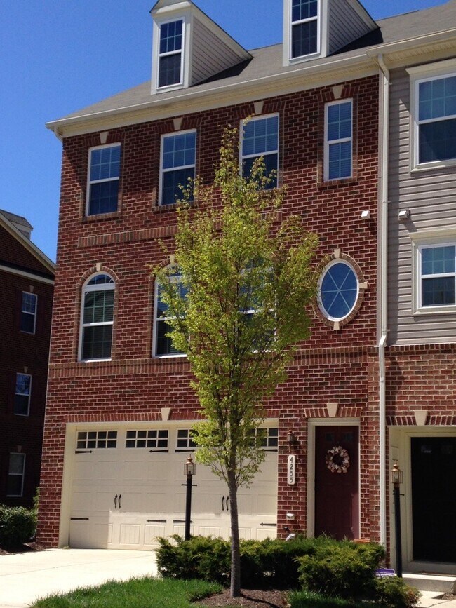 Foto del edificio - 4255 Talmadge Cir