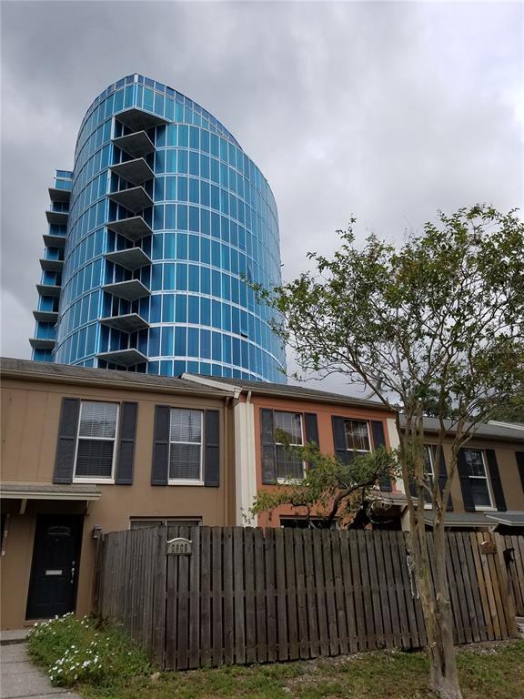 Building Photo - 2917 W Santiago St