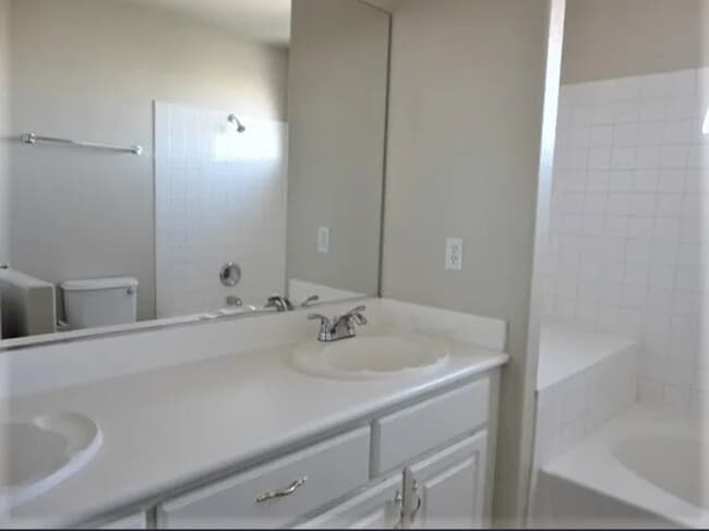 Foto del edificio - 9794 Silver Harvest Ct
