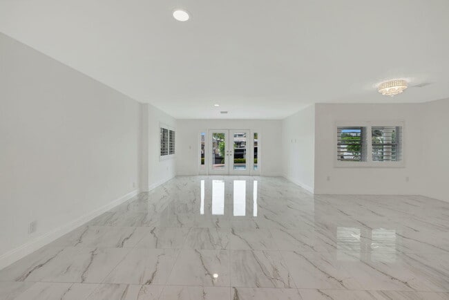 Foto del edificio - 2612 NE 5th St