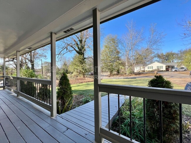 Photo - 189 W Jefferson St House