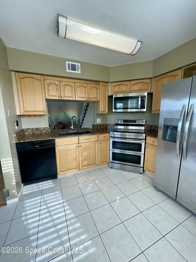 Foto del edificio - 4775 Lake Waterford Way