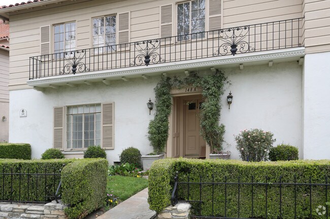 Foto del edificio - 148 S Camden Dr