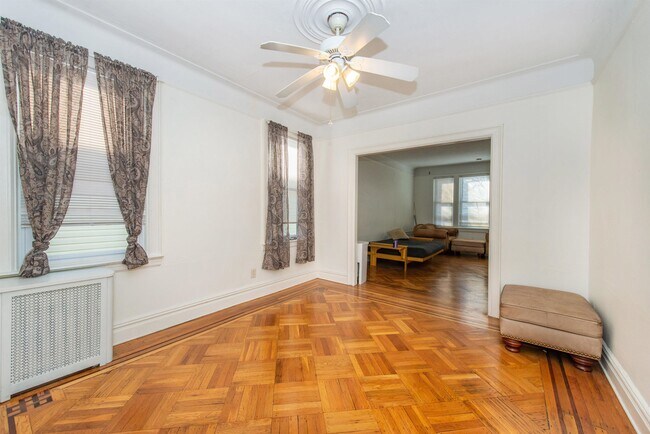 Building Photo - 358 Stegman Pkwy