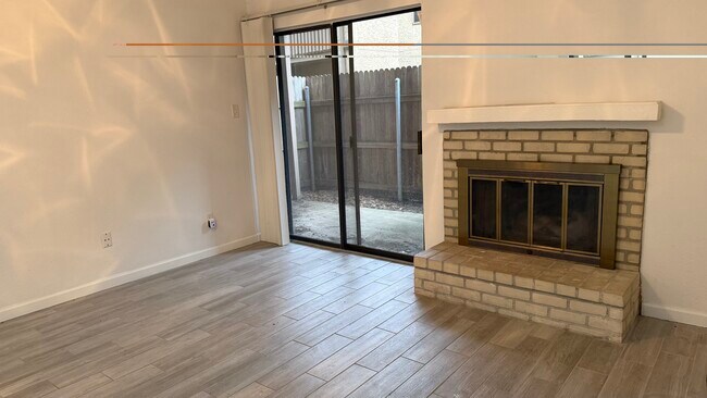 Foto del edificio - 5001 Lamonte Ln