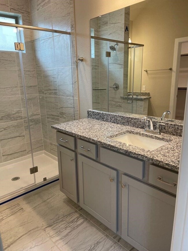 Foto del edificio - 7912 Spring Run Dr