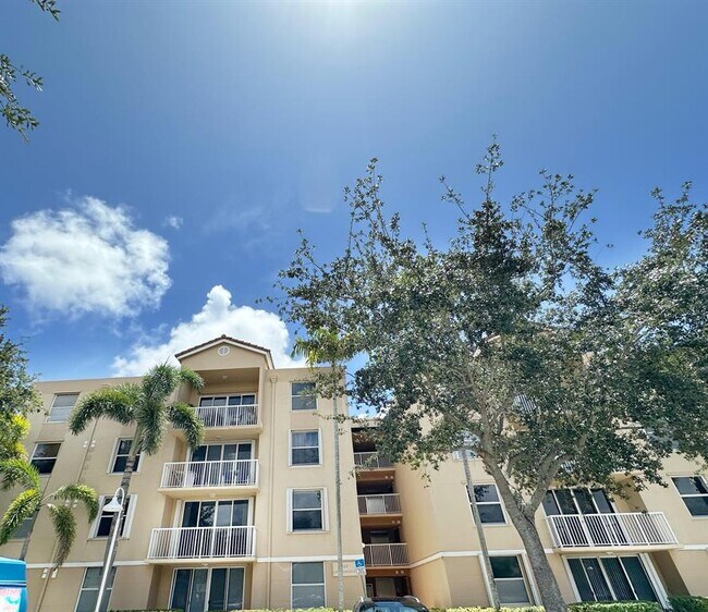 Foto del edificio - 519 E Sheridan St