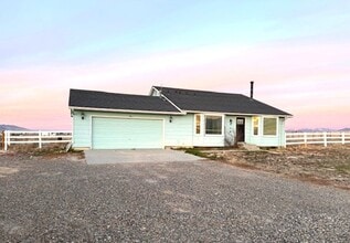 Building Photo - 728 Diamondback Dr