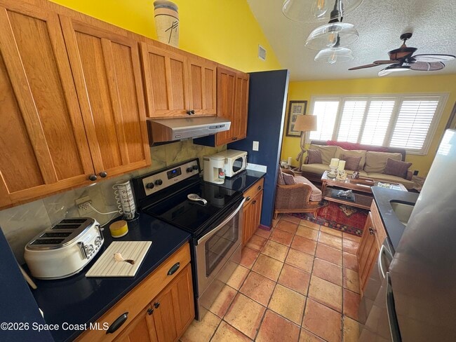 Foto del edificio - 418 Beach Park Ln