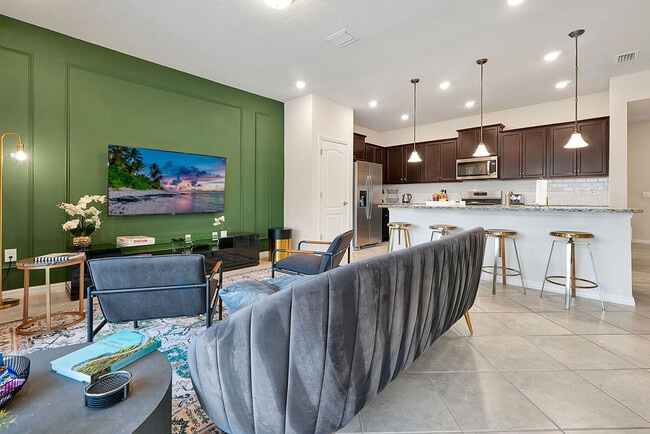 Building Photo - 7435 Oakmoss Loop