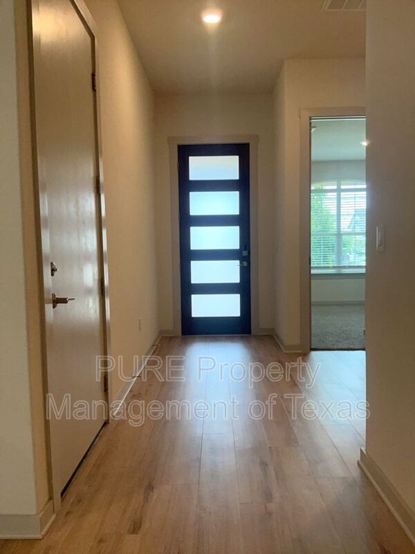 Foto del edificio - 2201 Bobtail Pass