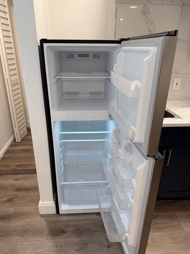 Foto del edificio - 1804 John Arthur Way