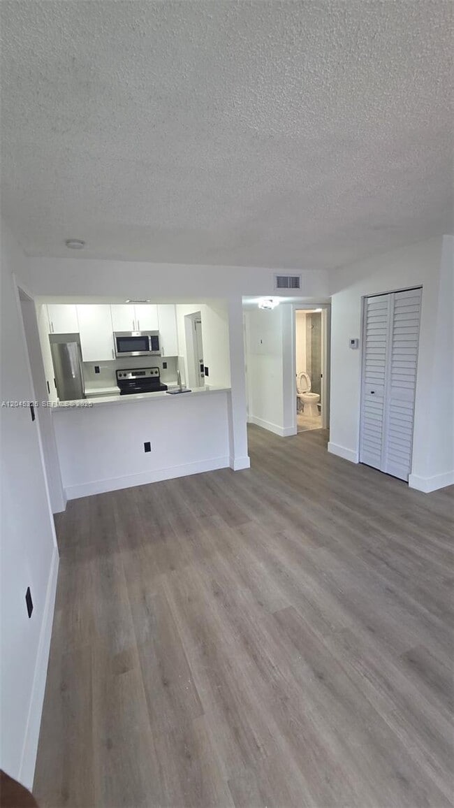 Building Photo - 7125 NW 186th St