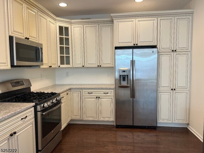 Foto del edificio - 67 Loft Dr