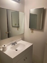 Building Photo - 21681 Hillside Dr