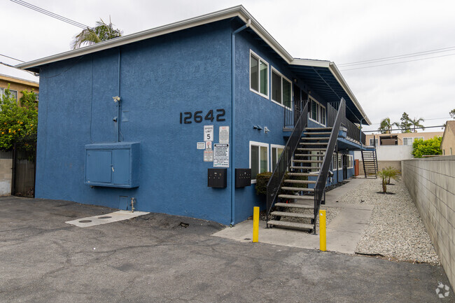 Building Photo - Kalnor Apartments