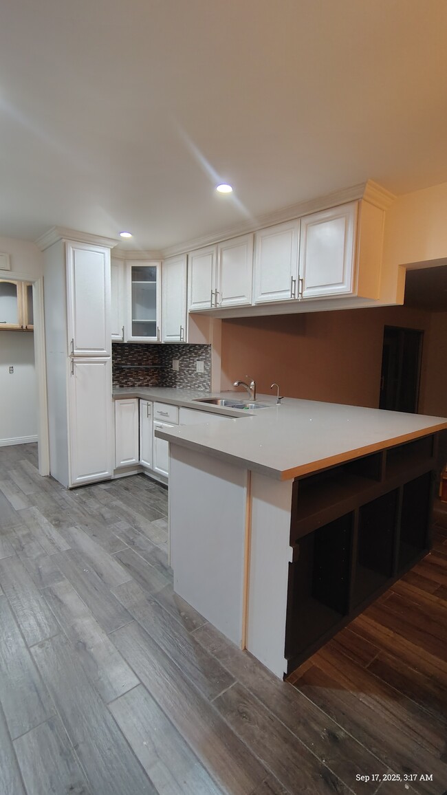 Photo - 10613 Hamden Ave House