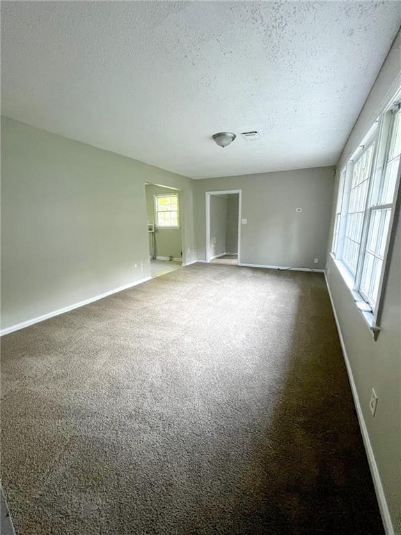 Foto del edificio - 2293 Burroughs Ave SE