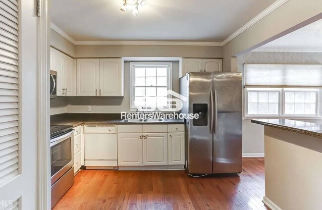 Foto del edificio - 6520 Roswell Rd NE