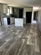 Building Photo - 117 Autumn Ln
