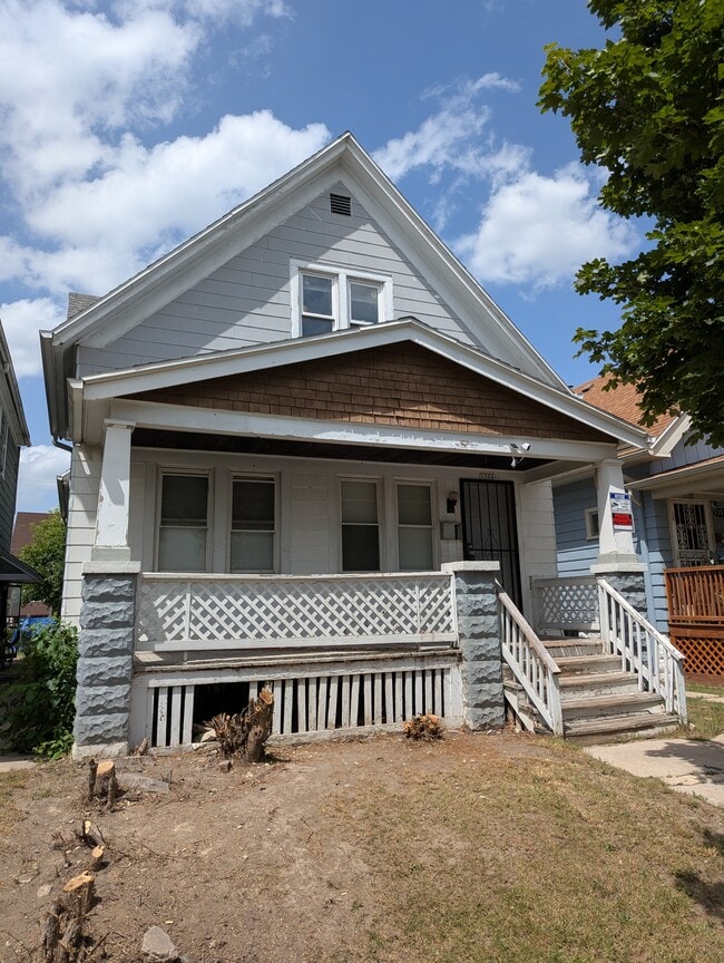 Building Photo - 1304 W Ring St