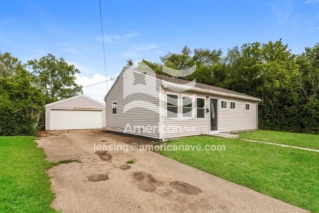 Building Photo - 1412 Guenther Rd