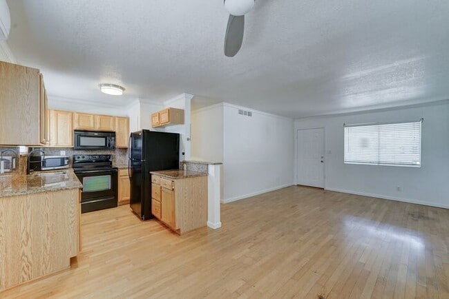 Building Photo - READY TO VIEW NOW!-FIRST MONTH RENT FREE-1...