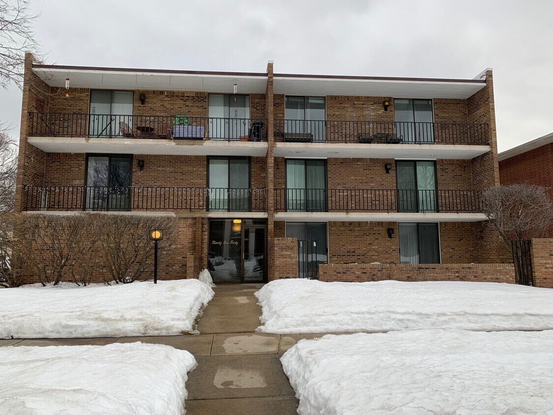 Foto principal - 9640 S Kedvale Ave
