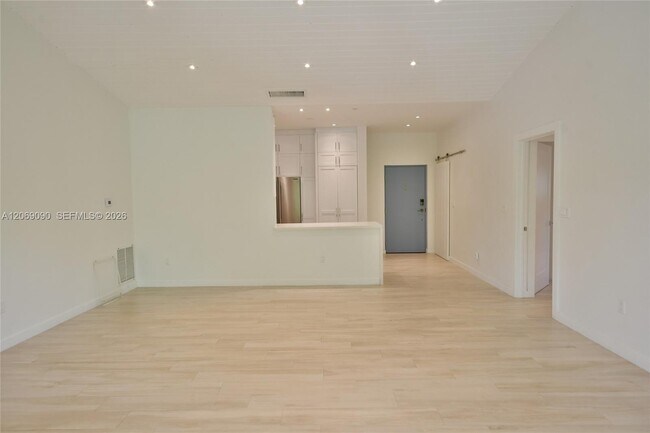 Foto del edificio - 55 Ocean Ln Dr