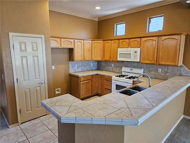 Building Photo - 1137 Legends Dr