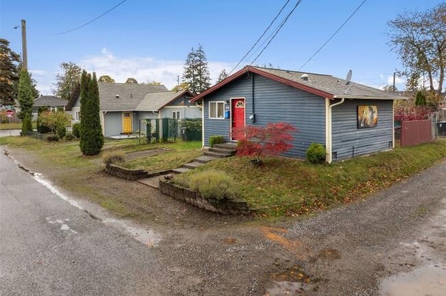 Building Photo - 5514 E I St