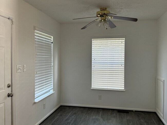 Foto del edificio - 400 W 30th St