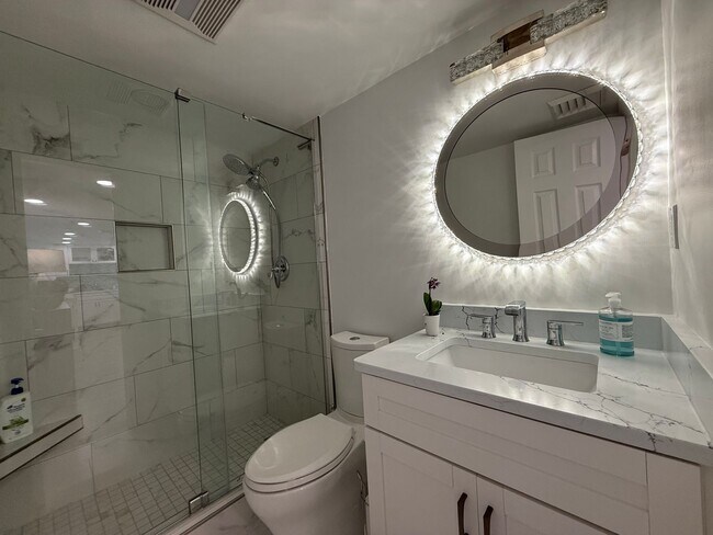 Foto del edificio - Stunning Atlantic Ocean view 1bedroom 1 bathroom condo