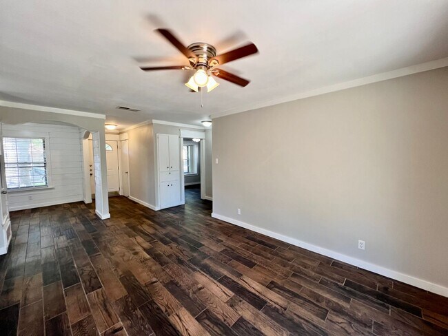 Foto del edificio - Application Received - **MOVE IN SPECIAL!*...