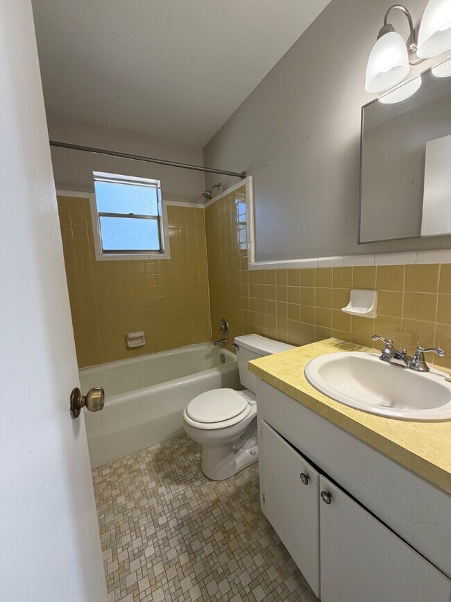 Foto del edificio - 8650 Jernigan Rd